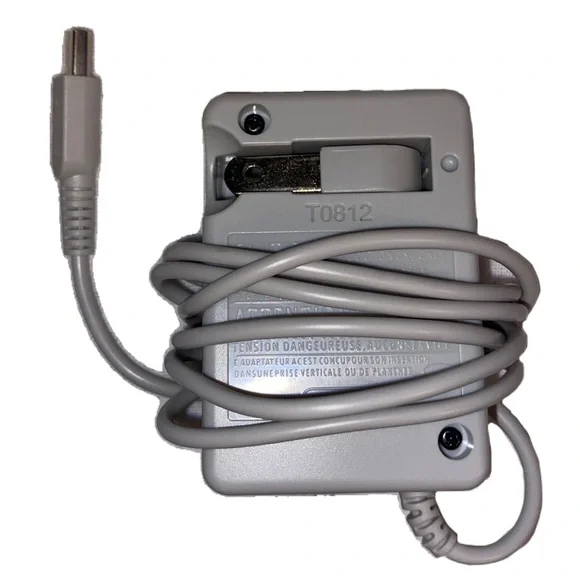 Voyee Wall Plug Adapter Charger for Nintendo 3DS/DSi/DSi XL/2DS/2DS XL, 3.63 FT - Picture 4 of 4